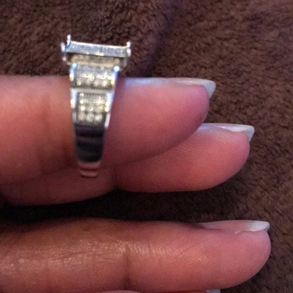 Ring - Picture 6 of 6